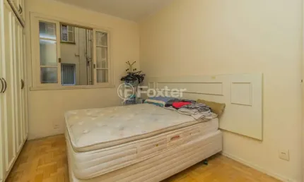 Apartamento com 3 quartos à venda na Rua Duque de Caxias, 840, Centro Histórico, Porto Alegre, 107 m2 por R$ 490.000