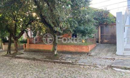 Casa com 3 quartos à venda na Rua Malgaxe, 124, Vila Ipiranga, Porto Alegre, 110 m2 por R$ 590.000