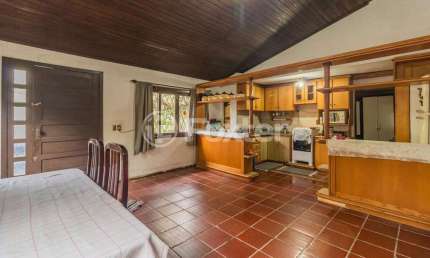Casa comercial com 2 salas à venda na Rua Fernando Strehlau, 175, Jardim Itu Sabará, Porto Alegre, 235 m2 por R$ 510.000