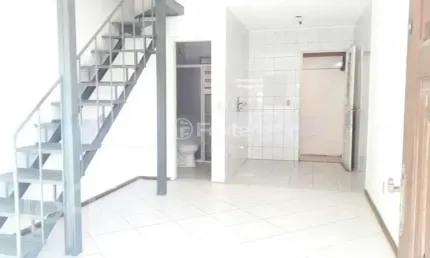 Casa em condomínio fechado com 2 quartos à venda na avenida monte cristo, 100, vila nova, porto alegre, 56 m2 por r$ 200.000
