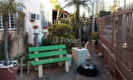 Casa com 3 quartos à venda na Praça Aratiba, 96, Cavalhada, Porto Alegre, 215 m2 por R$ 398.050