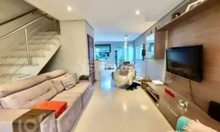 Casa com 2 quartos à venda na Rua Azise Pedro Falcão, 58, Hípica, Porto Alegre, 146 m2 por R$ 450.000