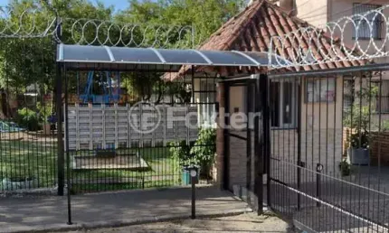 Casa em condomínio fechado com 2 quartos à venda na Rua Atílio Supertti, 580, Vila Nova, Porto Alegre, 48 m2 por R$ 200.000