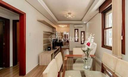 Casa com 3 quartos à venda na Avenida Benno Mentz, 1397, Vila Ipiranga, Porto Alegre, 173 m2 por R$ 999.000