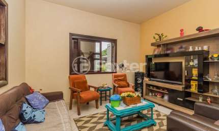 Casa com 3 quartos à venda na Rua Oito Mil e Treze, 20, Lageado, Porto Alegre, 122 m2 por R$ 278.000