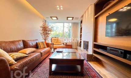 Apartamento com 4 quartos à venda na Avenida Carlos Lengler Filho, 25, Planalto, Gramado, 192 m2 por R$ 2.500.000