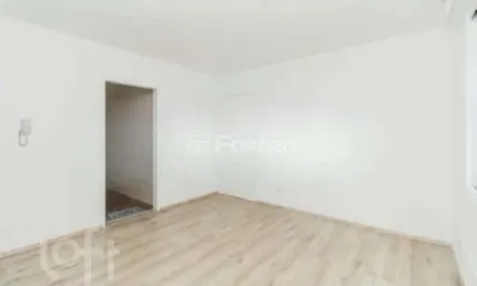 Apartamento com 2 quartos à venda na avenida lavras, 375, petrópolis, porto alegre, 61 m2 por r$ 320.000