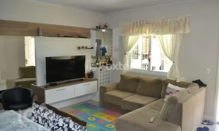 Casa com 2 quartos à venda na Rua Ricardo Martini, 120, Cruzeiro, Caxias do Sul, 201 m2 por R$ 680.000