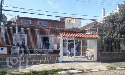 Casa com 4 quartos à venda na Rua Fátima, 263, Partenon, Porto Alegre, 240 m2 por R$ 580.000