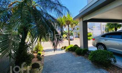 Casa em condomínio fechado com 2 quartos à venda na Avenida Farroupilha, 6900, São José, Canoas, 200 m2 por R$ 1.589.900