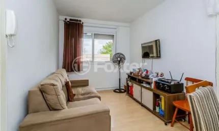 Apartamento com 2 quartos à venda na Rua Moyses Antunes da Cunha, 235, Santo Antônio, Porto Alegre, 52 m2 por R$ 220.000