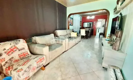 Casa com 2 quartos à venda na Rua Associação Atlética Trienon, 34, Belém Novo, Porto Alegre, 178 m2 por R$ 585.000