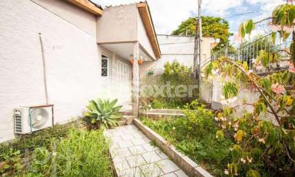 Casa com 2 quartos à venda na Rua Nove de Junho, 590, Vila São José, Porto Alegre, 65 m2 por R$ 586.000