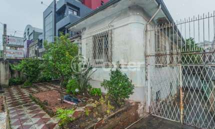 Casa com 4 quartos à venda na Avenida Doutor Carlos Barbosa, 1099, Medianeira, Porto Alegre, 192 m2 por R$ 670.000