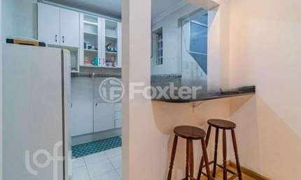 Apartamento com 2 quartos à venda na Rua Duque de Caxias, 1379, Centro Histórico, Porto Alegre, 48 m2 por R$ 298.000