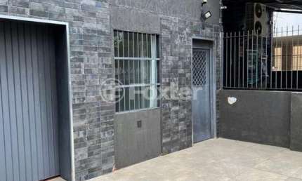 Casa com 3 quartos à venda na Avenida Alegrete, 474, Petrópolis, Porto Alegre, 245 m2 por R$ 1.300.000