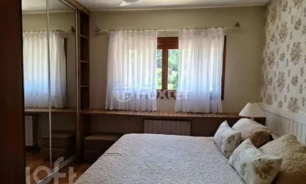 Casa com 3 quartos à venda na Rua Ladeira Das Azaléias, 385, Três Pinheiros, Gramado, 161 m2 por R$ 1.200.000