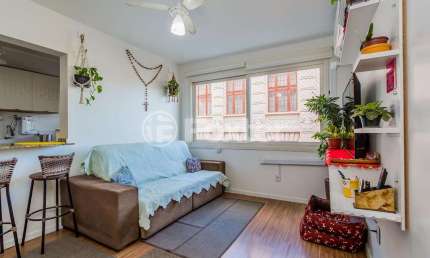 Apartamento com 1 quarto à venda na Rua Duque de Caxias, 339, Centro Histórico, Porto Alegre, 45 m2 por R$ 355.000