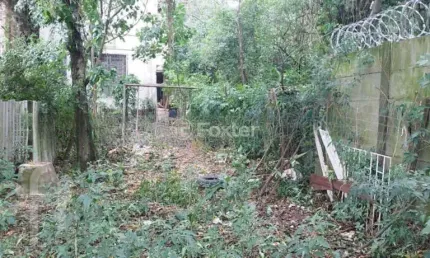 Casa com 4 quartos à venda na Rua Octávio de Souza, 300, Teresópolis, Porto Alegre, 144 m2 por R$ 220.000