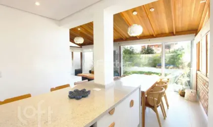 Casa em condomínio fechado com 3 quartos à venda na Rua Edgar Luiz Schneider, 550, Jardim Isabel, Porto Alegre, 434 m2 por R$ 1.420.000