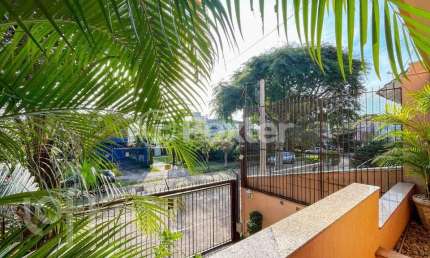 Casa com 4 quartos à venda na Rua Estácio de Sá, 371, Chácara das Pedras, Porto Alegre, 421 m2 por R$ 2.200.000