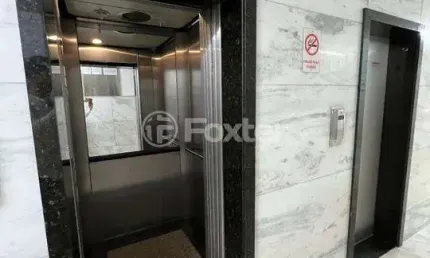 Sala comercial à venda na rua vigário josé inácio, 399, centro histórico, porto alegre, 28 m2 por r$ 105.000