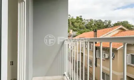 Casa em condomínio fechado com 3 quartos à venda na rua padre joão batista reus, 2754, camaquã, porto alegre, 123 m2 por r$ 480.000