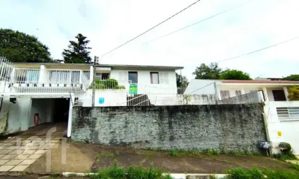 Casa com 3 quartos à venda na Rua Epitácio Pessoa, 607, Primavera, Novo Hamburgo, 200 m2 por R$ 700.000