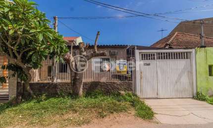 Casa com 3 quartos à venda na Rua Diretor Augusto Pestana, 1346, Humaitá, Porto Alegre, 95 m2 por R$ 300.000