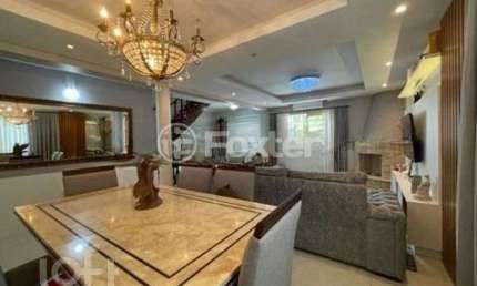 Casa com 3 quartos à venda na Rua Doutora Noemi Valle Rocha, 165, Serraria, Porto Alegre, 299 m2 por R$ 807.900
