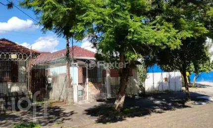 Casa com 3 quartos à venda na rua livramento, 228, santana, porto alegre, 180 m2 por r$ 400.000