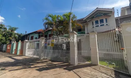 Casa com 5 quartos à venda na rua maestro salvador campanella, 371, jardim itu sabará, porto alegre, 311 m2 por r$ 1.852.500