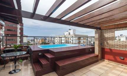 Cobertura com 3 quartos à venda na Avenida Mariland, 1476, Auxiliadora, Porto Alegre, 180 m2 por R$ 890.000