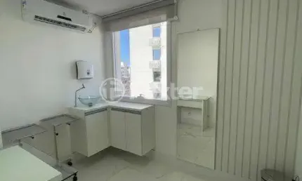 Sala comercial com 2 salas à venda na Rua Gomes Jardim, 201, Santana, Porto Alegre, 32 m2 por R$ 320.000