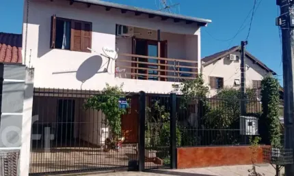 Casa com 3 quartos à venda na Rua Indianápolis, 80, Mato Grande, Canoas, 185 m2 por R$ 550.000