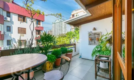 Cobertura com 4 quartos à venda na avenida mariland, 1350, auxiliadora, porto alegre, 216 m2 por r$ 1.650.000