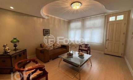Casa com 3 quartos à venda na Rua Coronel Fernando Machado, 335, Centro Histórico, Porto Alegre, 247 m2 por R$ 1.300.000