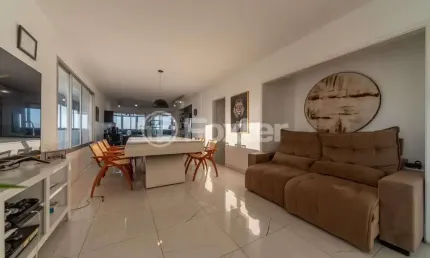 Cobertura com 5 quartos à venda na Avenida Senador Salgado Filho, 359, Centro Histórico, Porto Alegre, 286 m2 por R$ 266.000