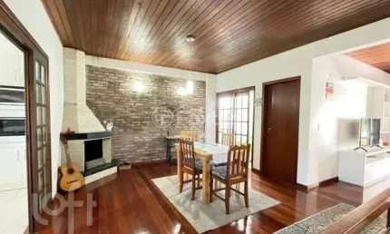 Casa com 4 quartos à venda na Avenida Salvador Leão, 648, Sarandi, Porto Alegre, 265 m2 por R$ 850.000