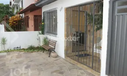 Casa com 2 quartos à venda na rua machado de assis, 630, jardim botânico, porto alegre, 96 m2 por r$ 549.000