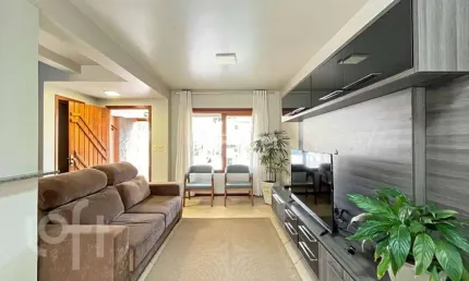 Casa com 3 quartos à venda na Rua Helio Felix Frey, 162, Espírito Santo, Porto Alegre, 125 m2 por R$ 540.000