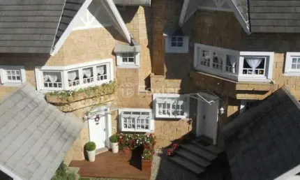 Casa em condomínio fechado com 3 quartos à venda na Rua Reinaldo Bertoluci, 12, Planalto, Gramado, 112 m2 por R$ 1.200.000