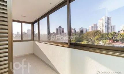 Apartamento com 3 quartos à venda na rua luiz cosme, 333, passo da areia, porto alegre, 130 m2 por r$ 900.000
