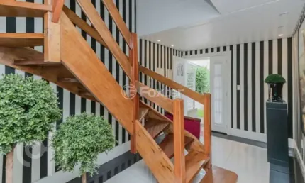 Casa em condomínio fechado com 4 quartos à venda na Rua Attílio Bilibio, 120, Jardim Carvalho, Porto Alegre, 446 m2 por R$ 2.500.000