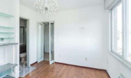 Apartamento com 1 quarto à venda na Avenida Cristóvão Colombo, 3736, Floresta, Porto Alegre, 40 m2 por R$ 225.000
