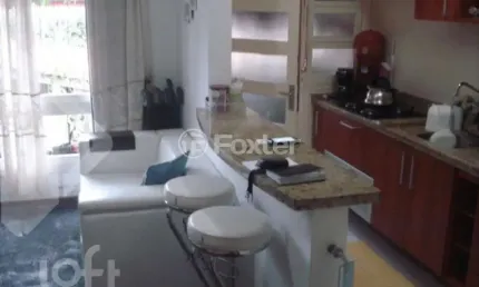 Apartamento com 2 quartos à venda na avenida silva paes, 1767, medianeira, porto alegre, 53 m2 por r$ 300.000