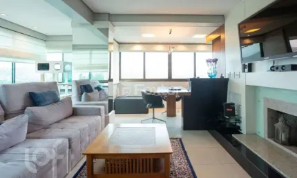 Apartamento com 2 quartos à venda na Rua Guararapes, 455, Petrópolis, Porto Alegre, 97 m2 por R$ 1.225.500