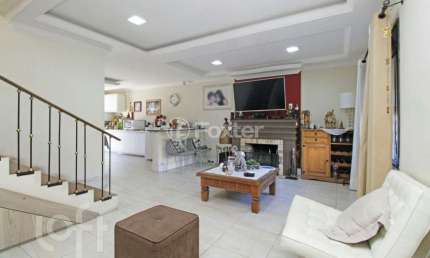 Casa com 3 quartos à venda na rua monteiro lobato, 303, partenon, porto alegre, 308 m2 por r$ 1.160.000