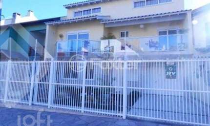 Casa em condomínio fechado com 3 quartos à venda na Rua Ancara, 381, Espírito Santo, Porto Alegre, 360 m2 por R$ 1.170.000