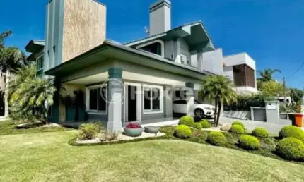 Casa em condomínio fechado com 4 quartos à venda na Avenida Central, 2000, Zona Nova, Capão da Canoa, 268 m2 por R$ 2.400.000